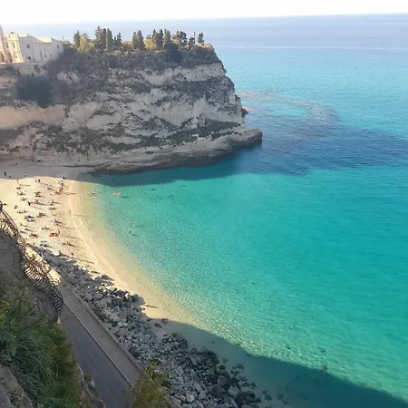 140 Mq A Pochi Minuti Da Tropea, 2 Bagni Ferienhaus *