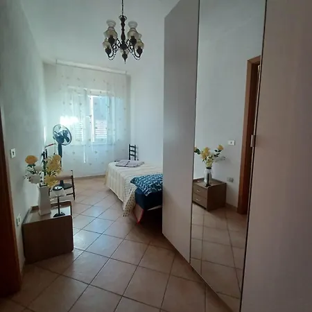בית נופש 140 Mq A Pochi Minuti Da Tropea, 2 Bagni *